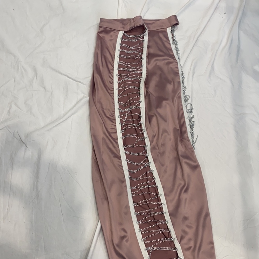 Two piece set - Picture 3 of 4